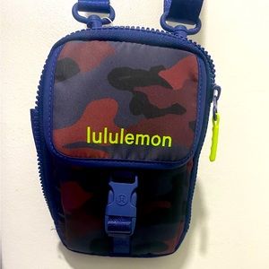 Lululemon crossbody bag. Excellent condition.  NWOT